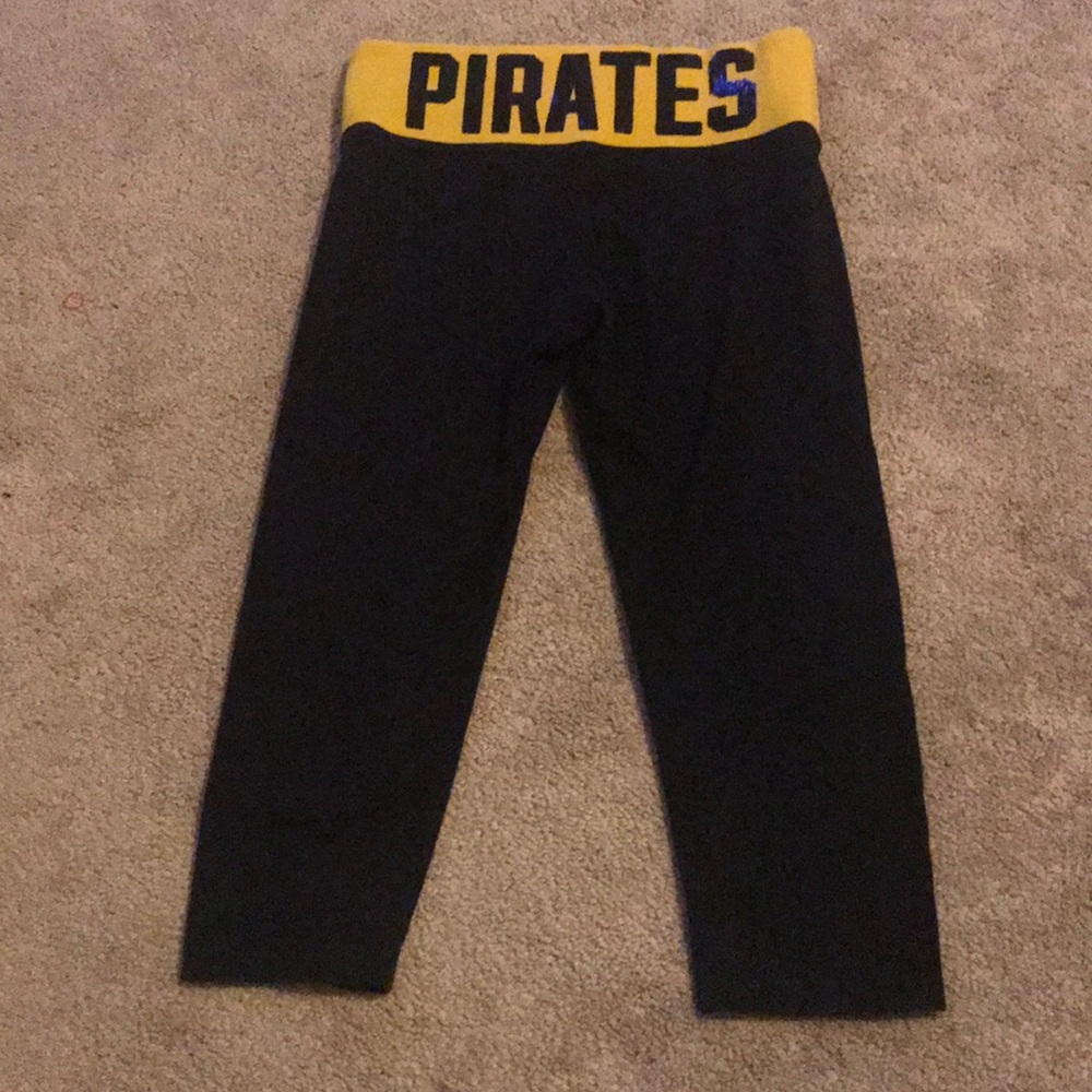 VS pink crop leggings